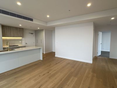 913 / 2 Mandala Parade, Castle Hill