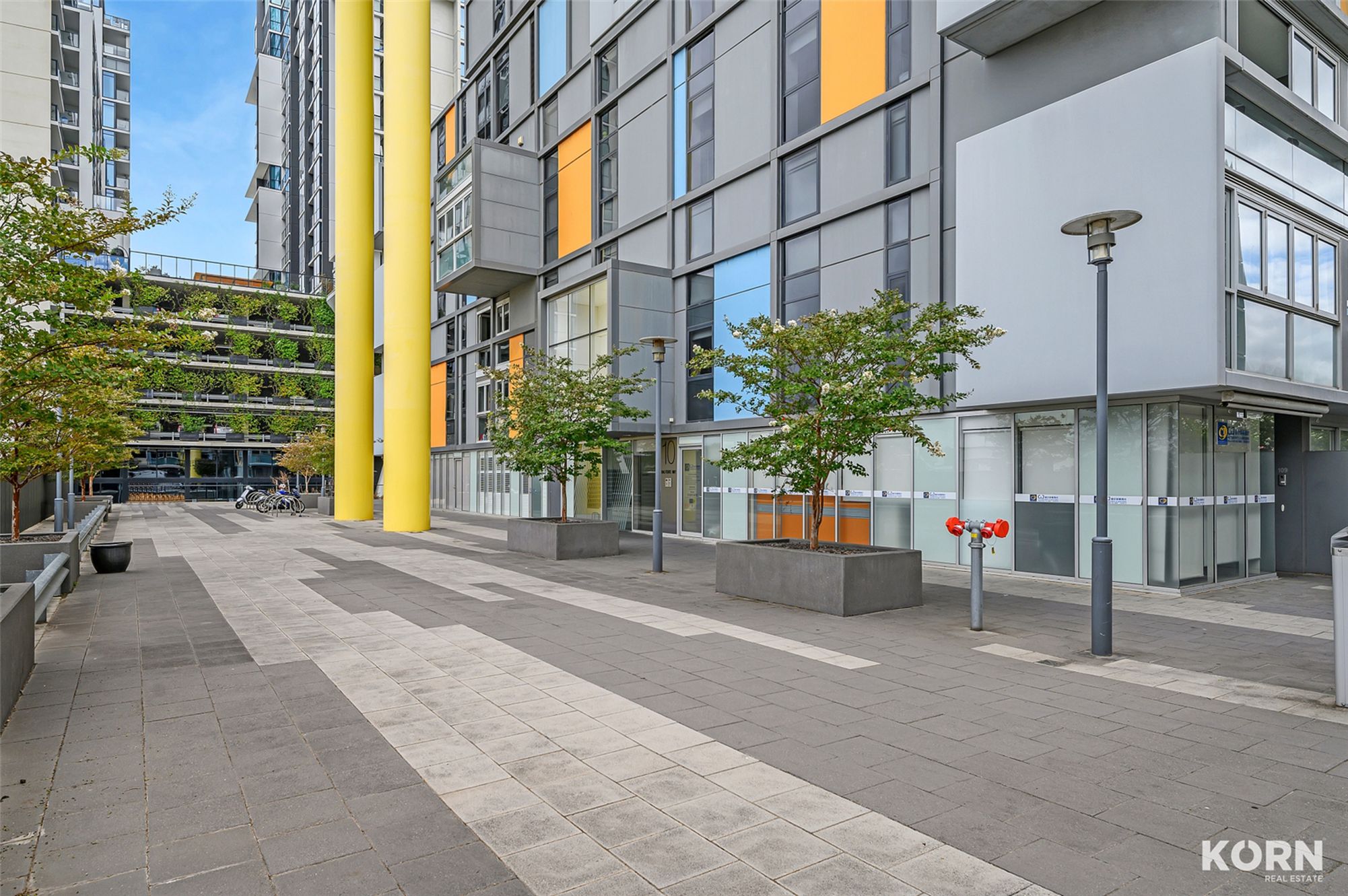 608 / 10 Balfours Way, Adelaide