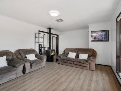 1 / 5 Hicks Road, Hannans