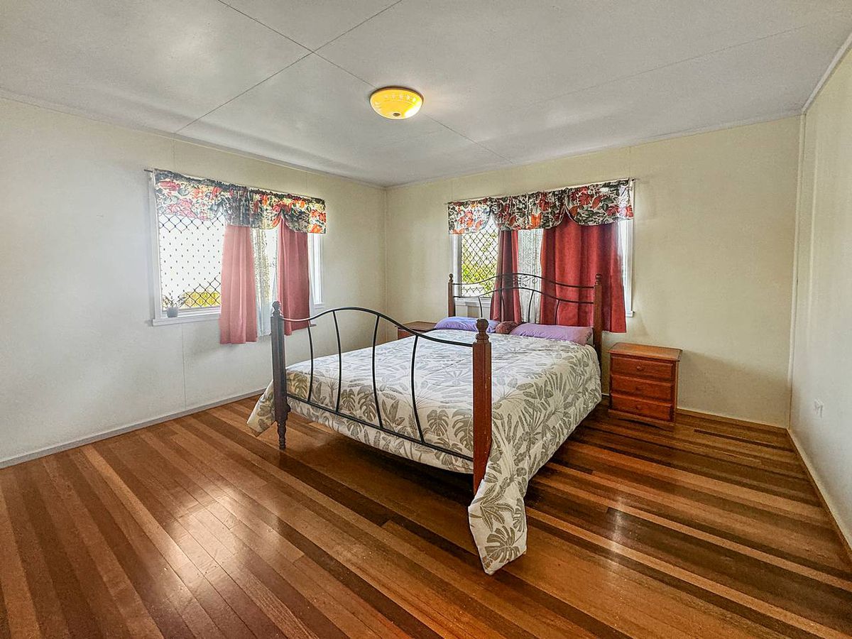 109 Grove Street, Atherton