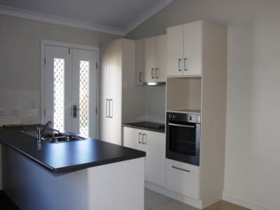 2 / 53 Truro Street, Torquay