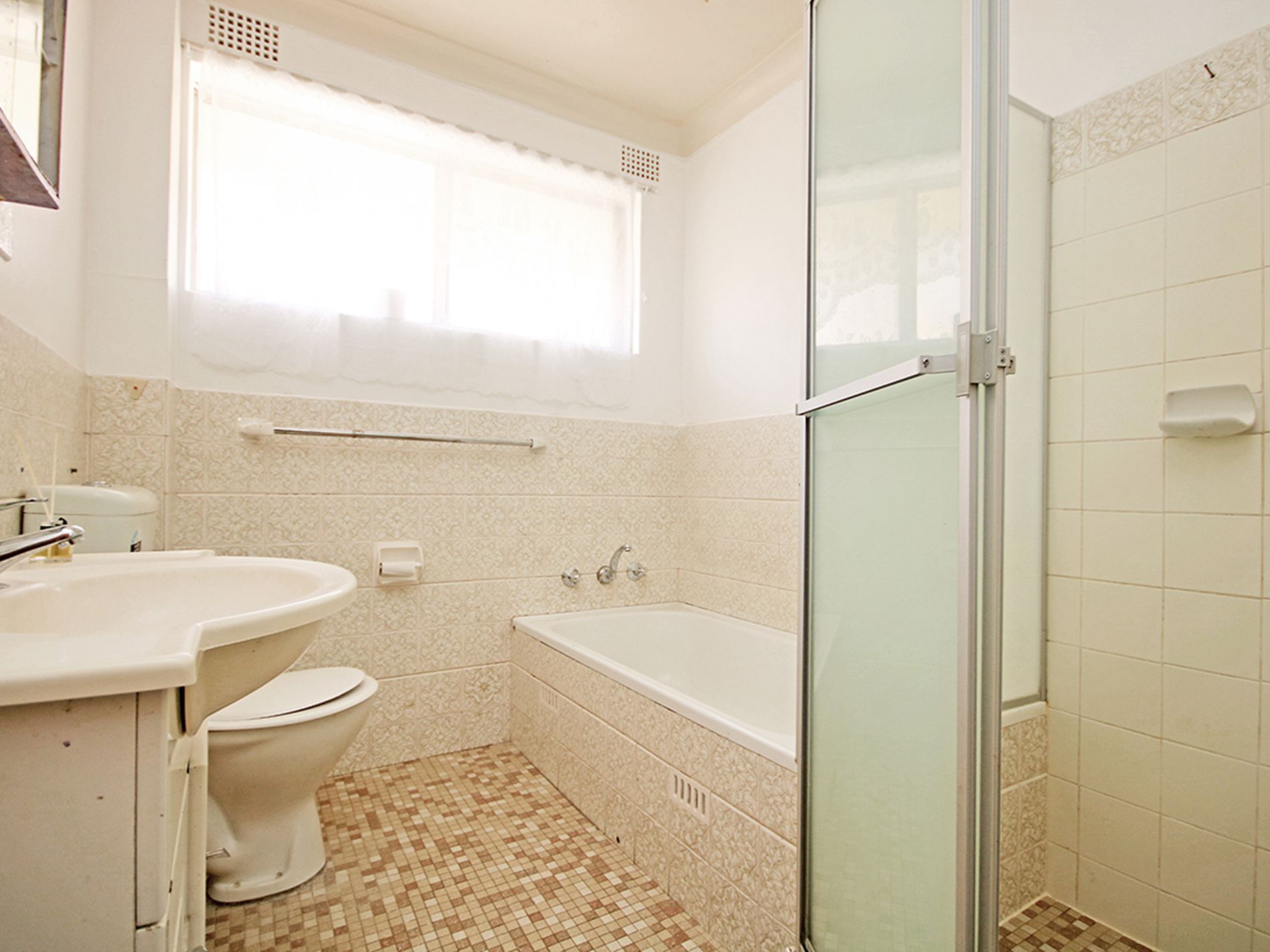 5 / 6 Mary Street, Wiley Park