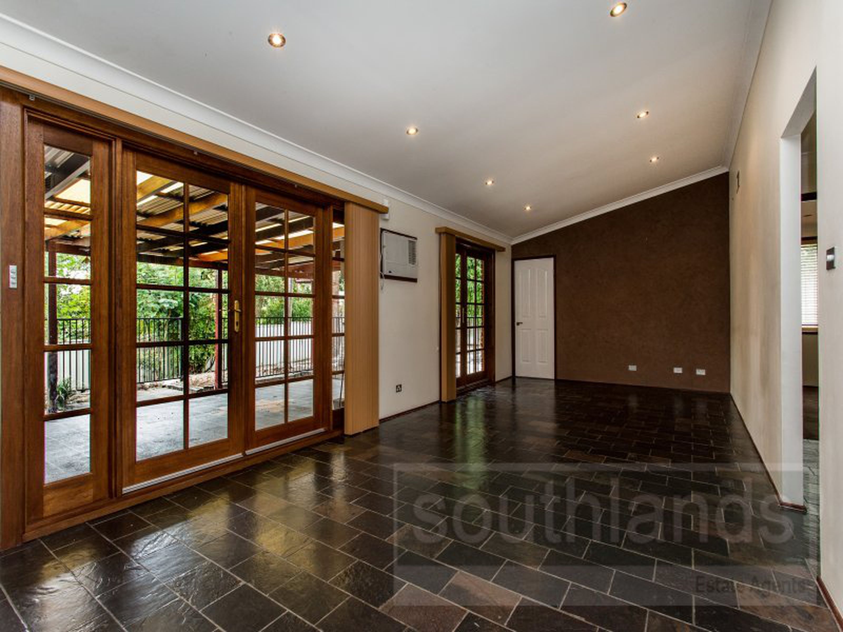 6 Marigold Close, GLENMORE PARK