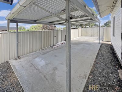 1 / 10 Sinclair Place, Horsham