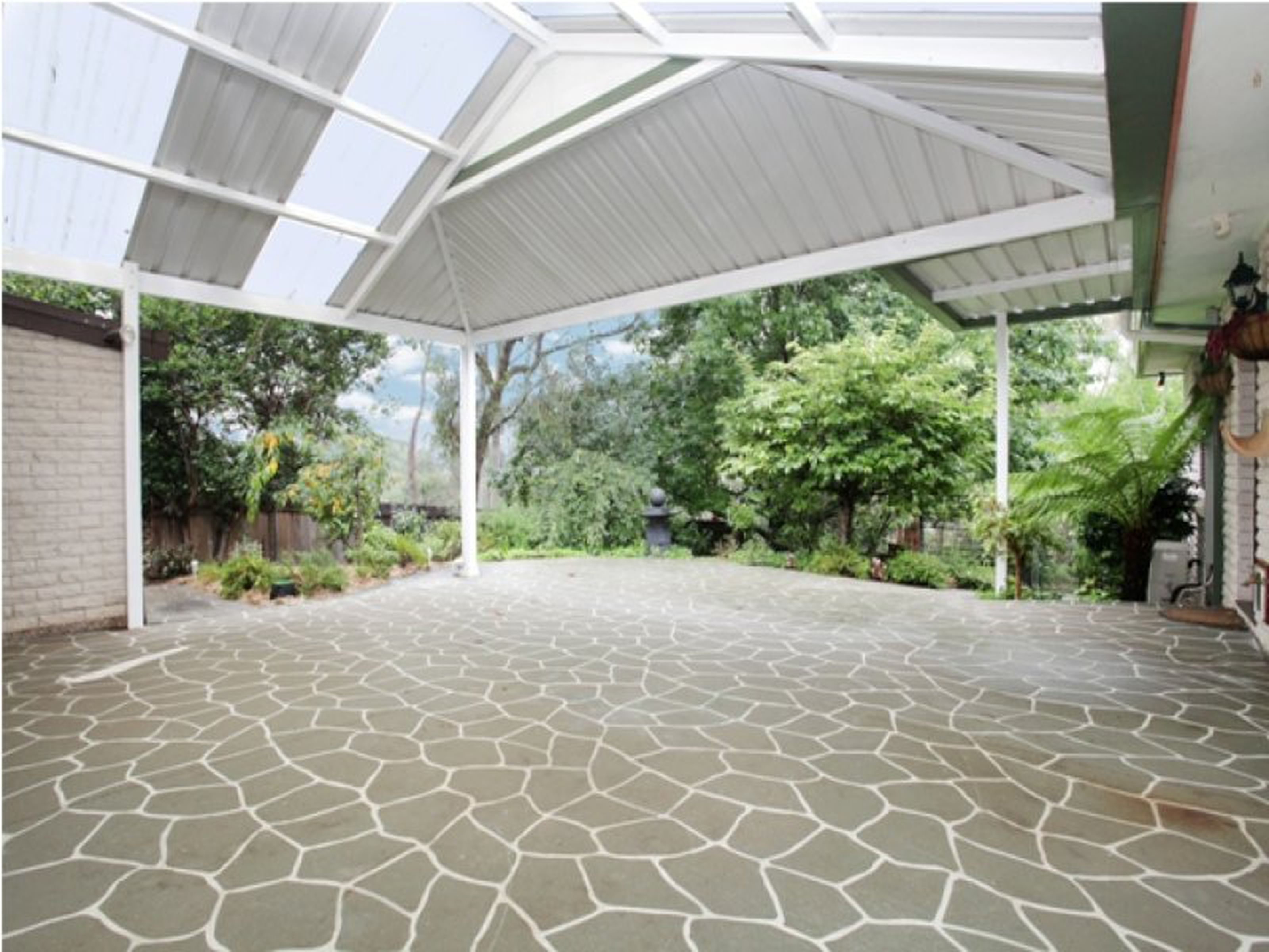 17 Batman Crescent , SPRINGWOOD