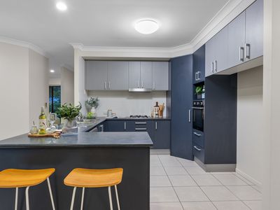 105 Gamburra Drive, Redlynch