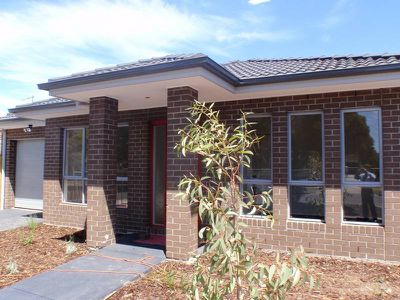 1 / 153 Fox Street, St Albans