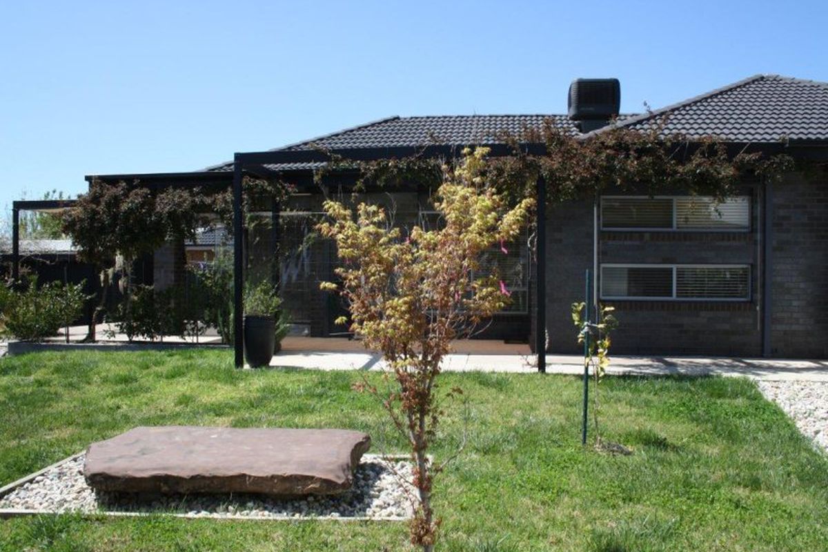 1 Broadbent Court, Mansfield