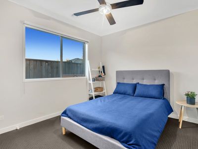 8 Malmesbury Road, Cranbourne North
