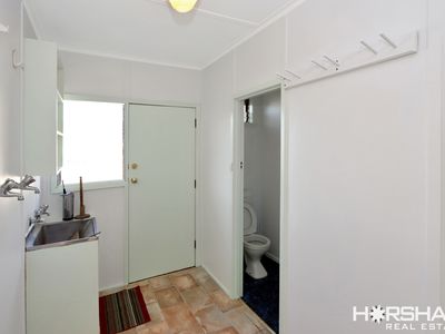 7 Knight Place, Horsham