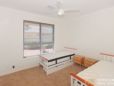 15 Fisher Square, Horsham
