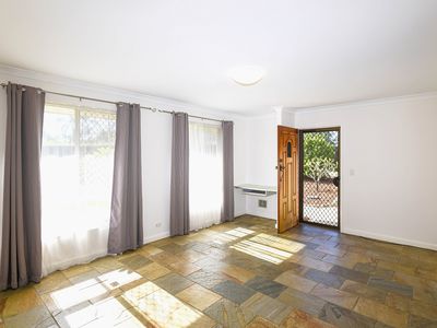 28 Parkway Road, Bibra Lake