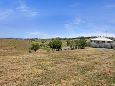 329 Tallegalla Two Tree Hill Road, Minden