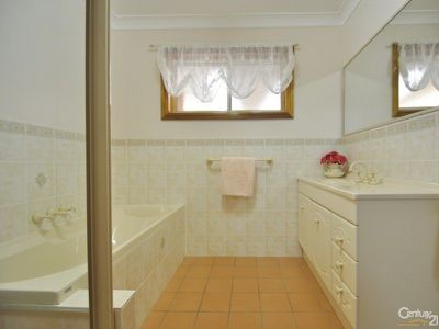 15 Hillcrest Place, Dubbo