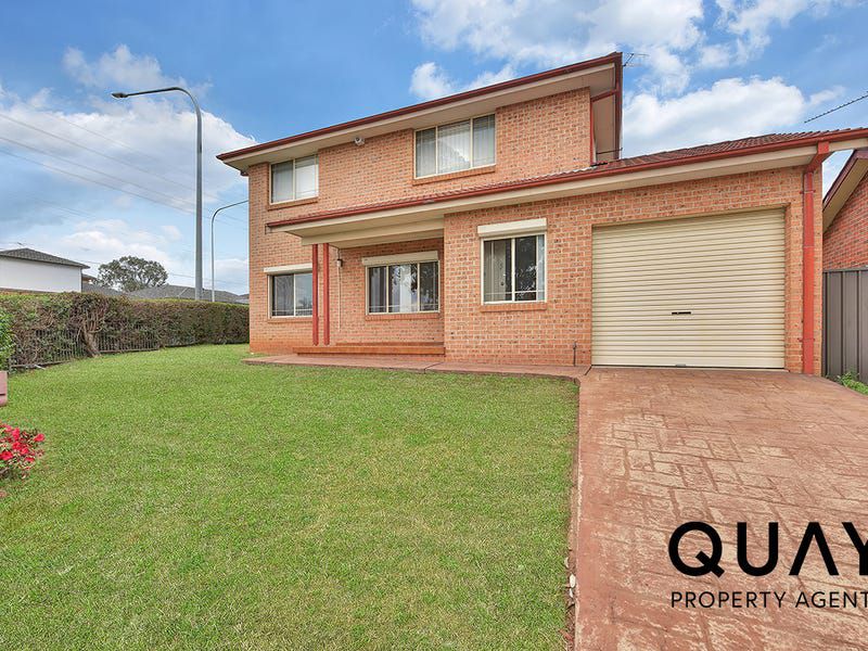 2A Ingham Drive, Casula