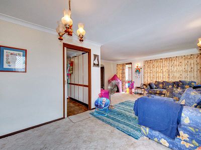 45 Blenheim Crs, Yamanto