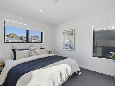 2 / 20B Frances Street, Bridport