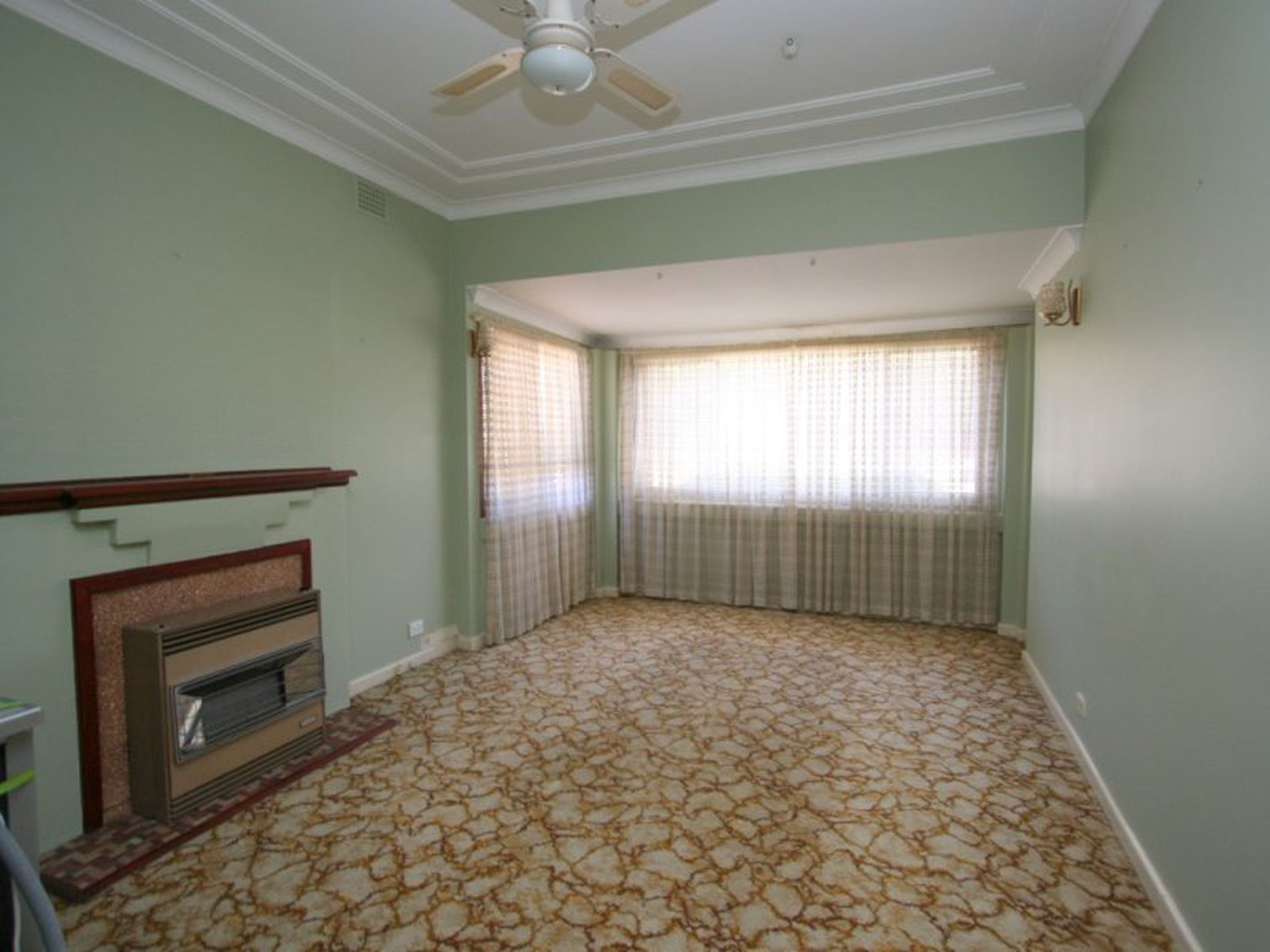 17 The Crescent, Yagoona