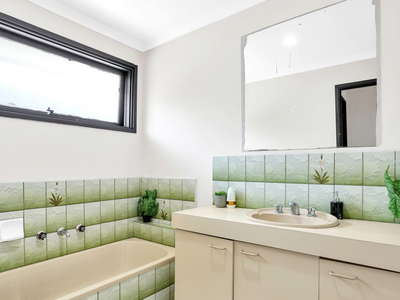 38 Warringa Crescent, Hoppers Crossing