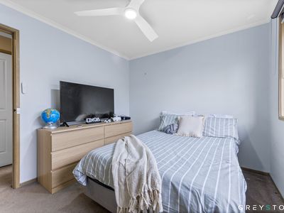 6 Helen Court, Melton West