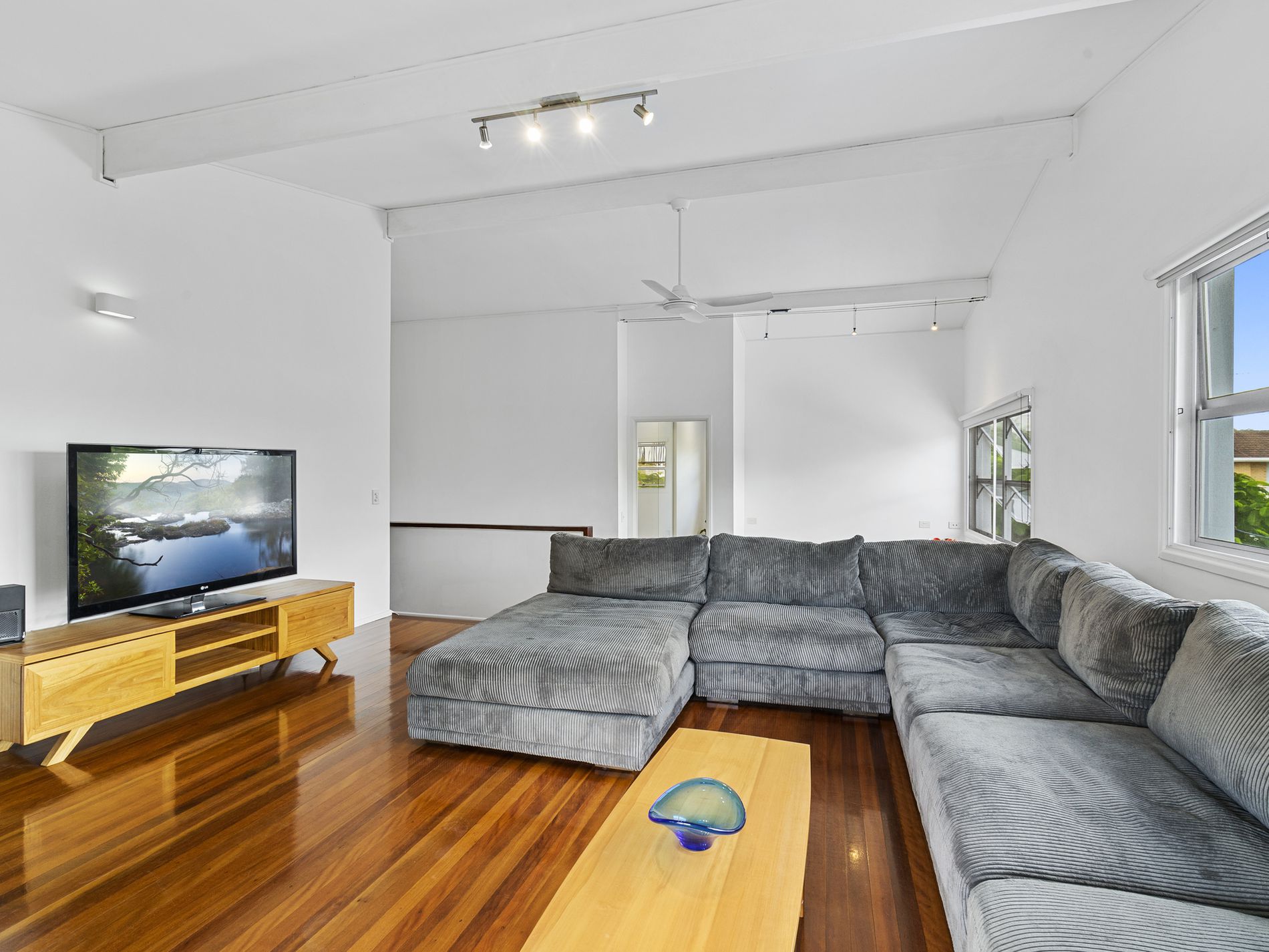 69 Tallebudgera Drive, Palm Beach