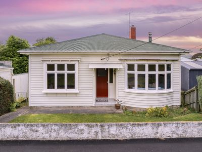 4 Constant Street, Sawyers Bay