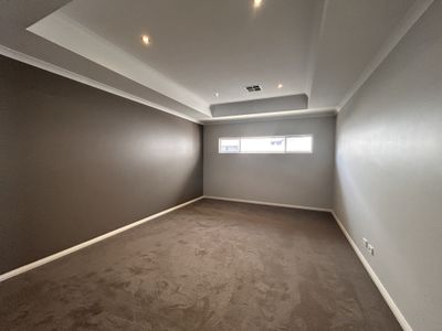 40 Seaspray Crescent, Jindalee