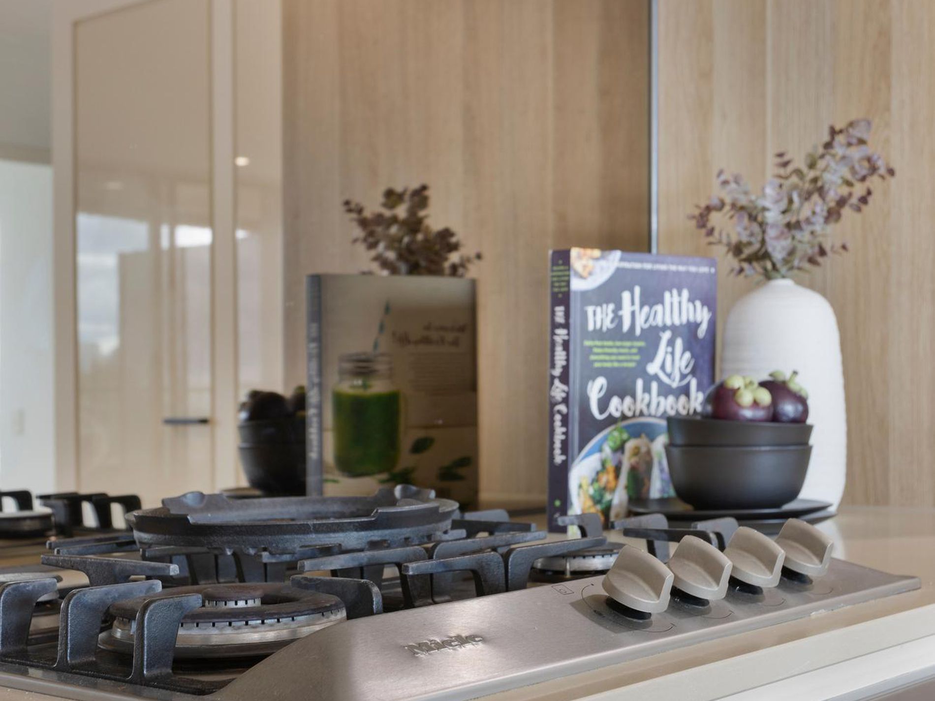 1102 / 3 Yarra Street, South Yarra