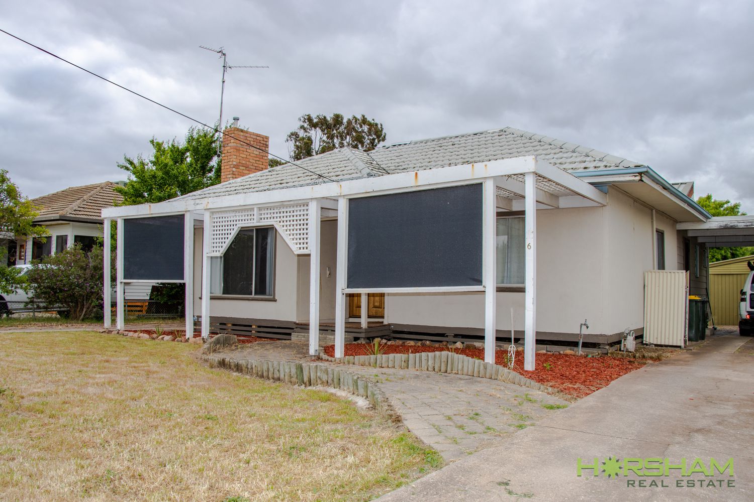 6 Churchill Road, Horsham