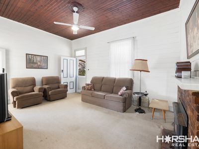 4 Railway Street, Balmoral