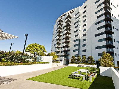 1002 / 21 Bow River Crescent, Burswood