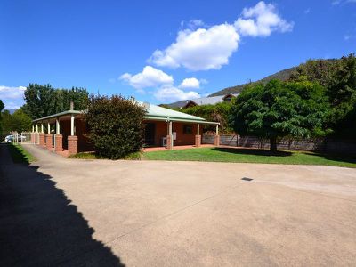 4 Lambert Street, Tawonga