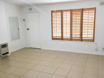 1 / 19 Beaumont Parade, West Footscray