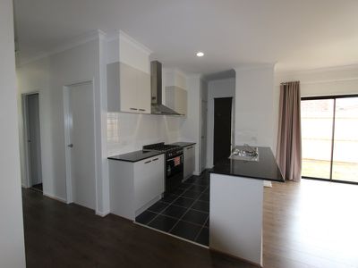 15 Badminton Court, Marshall