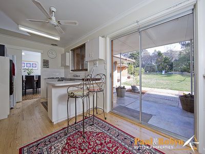 10 Howchin Place, Torrens