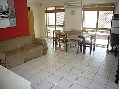 7 / 6 Dorinda Crescent, Underwood