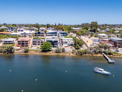 43 The Esplanade, Mount Pleasant