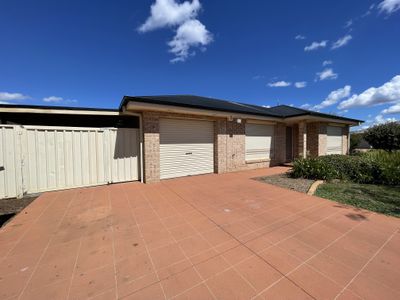 22 Evanside Parade, Griffith