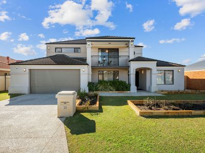 15 Thurloe Way, Canning Vale