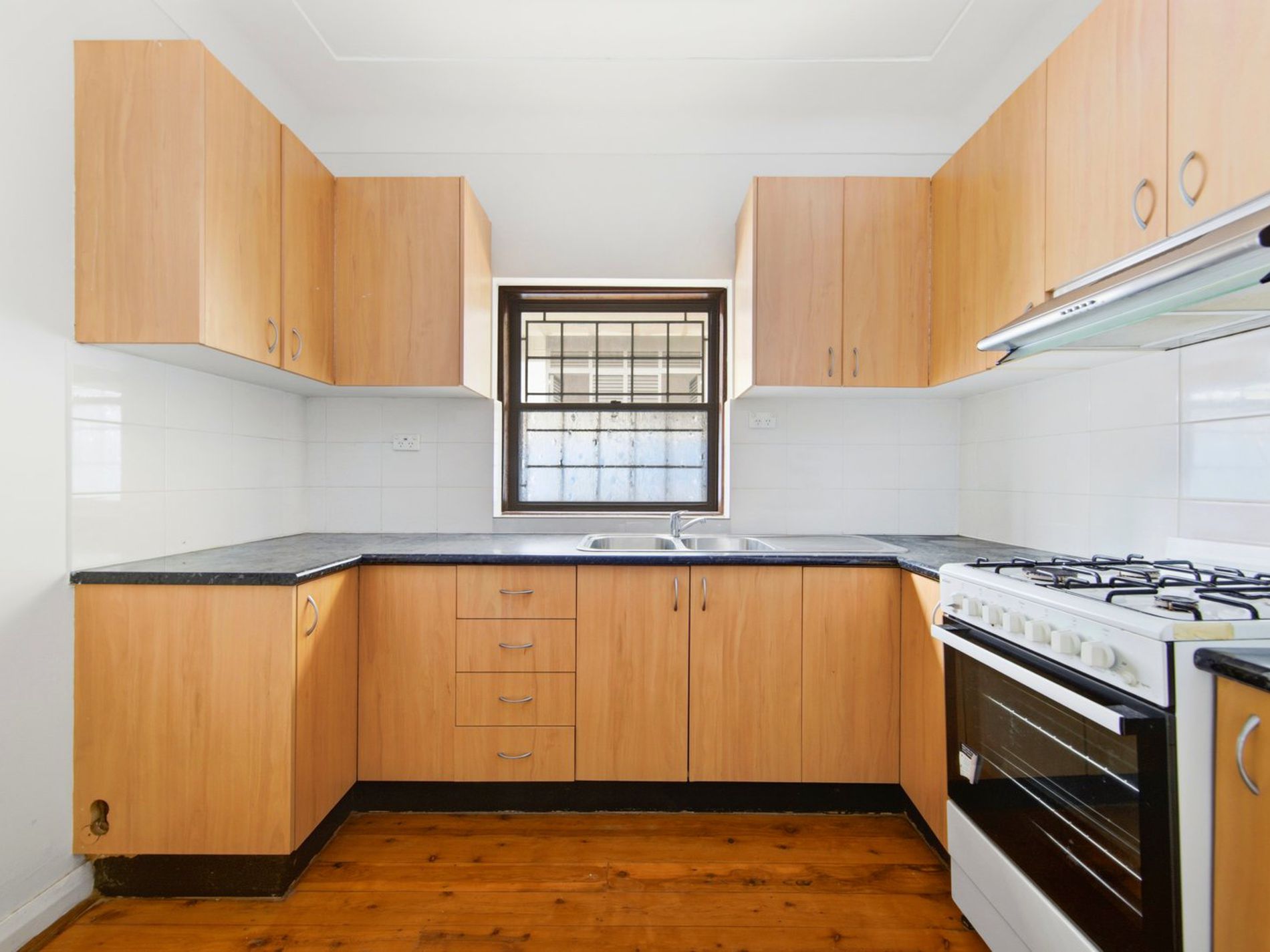 31 Blaxland Road, Rhodes