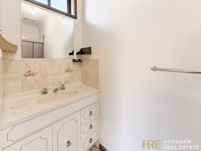 2 Mintern Crescent, Horsham