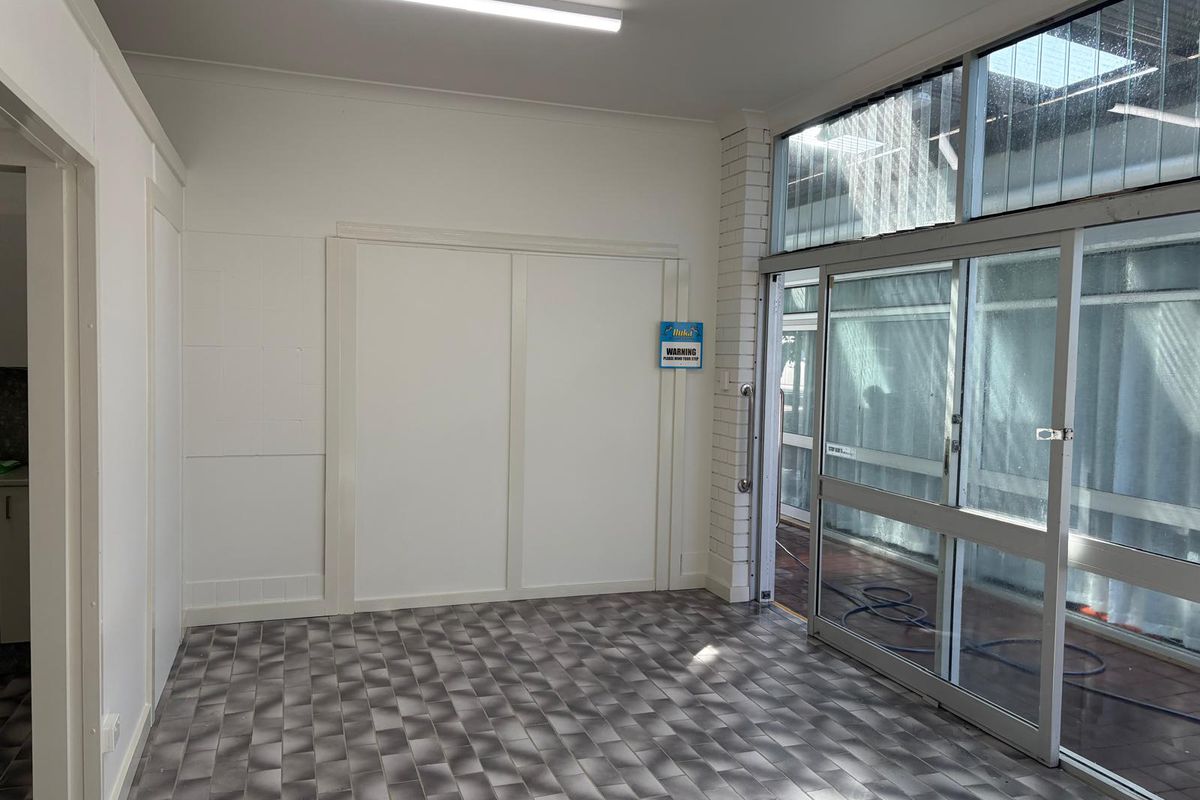 1 / 42-44 CHARLES, Iluka