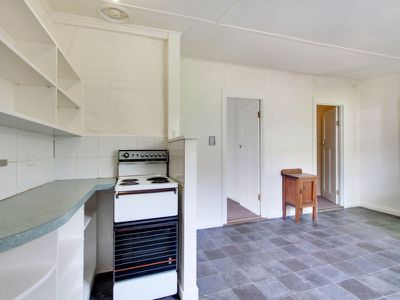 148 Cygnet Coast Road, Lymington