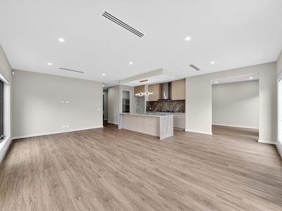 20 Kutjera Street, Manor Lakes