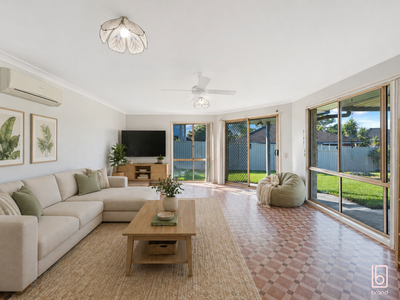 8 North Barrington Road, Woongarrah