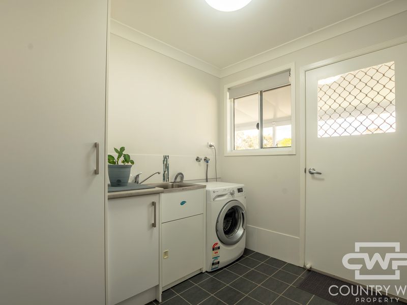 22 Inverell Road, Emmaville