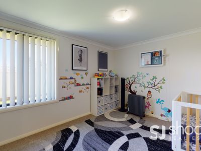 13 Sherrard Crescent, Dubbo