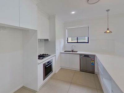 'Lakeview' / 2 Fountain Circuit, Dubbo