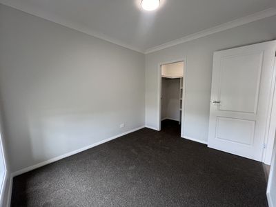 8 Kirkwood Place, Dubbo
