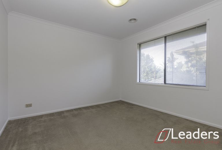 7 Waterstone Cove, Sanctuary Lakes